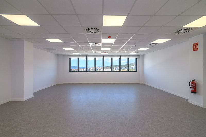 Foto bce6b6d7-9b8f-4592-b8c9-dff6cd6d1980. Rent office space in carrer de narcís monturiol 14 in Sant Just Desvern