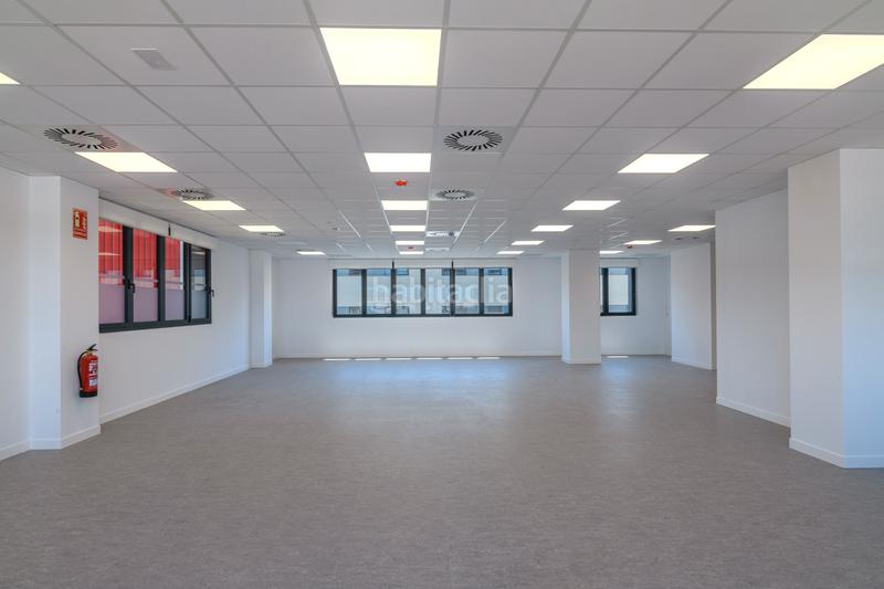 Foto 4a917508-5ebe-4373-9d76-ad310c63dc7c. Affitto ufficio con riscaldamento parcheggio in Centre Sant Just Desvern