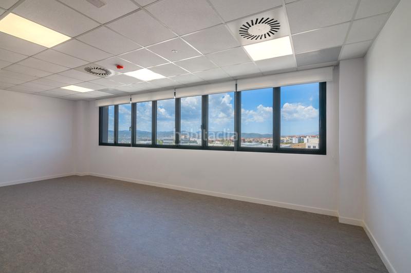 Foto 6d65cfad-70c3-498c-b36d-169f6d6973b8. Affitto ufficio con riscaldamento parcheggio in Centre Sant Just Desvern