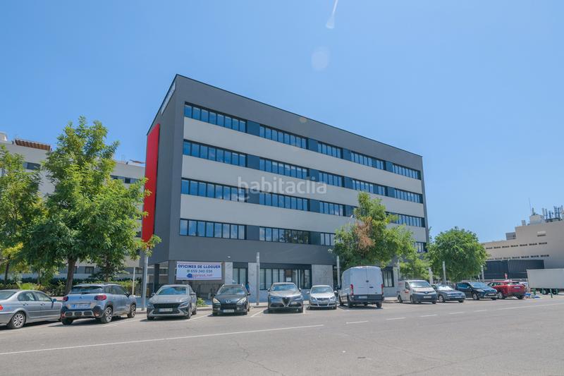 Foto e7c15527-bf63-43a4-b823-ee355352c3ec. Affitto ufficio con riscaldamento parcheggio in Centre Sant Just Desvern