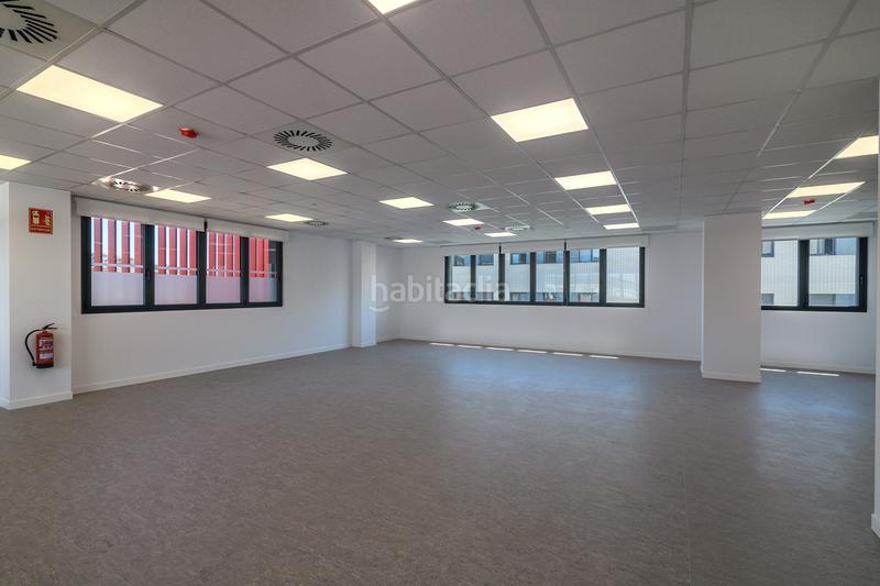 Foto e7ca624f-df5d-45df-9d5b-998d11b56b1c. Affitto ufficio con riscaldamento parcheggio in Centre Sant Just Desvern