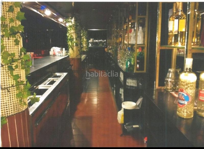 Foto d61ec058-cca6-488b-999c-0d95439c1db9. Local commercial dans Barri Antic Manresa