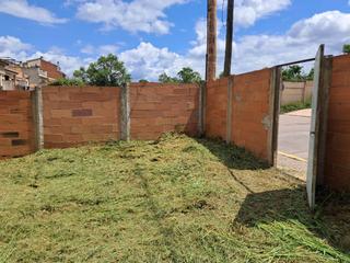 Terreny residencial a Artés. Parcela esquinera en artes