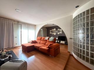 Location Appartement  Carrer fonollar. Fantástico y gran piso en francesc moragues, manresa