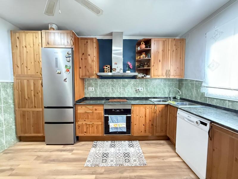 Foto efffdda3-b6d6-4ad8-9e21-409e71ad56d3. Reihenhaus mit heizung parking in Font dels Capellans - Sagrada Familia Manresa