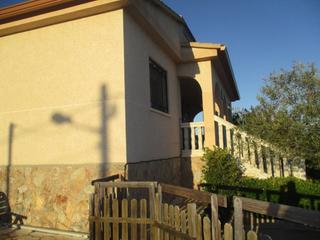 Casa  Pinsà. Bonita casa con piscina en maçanet de la selva