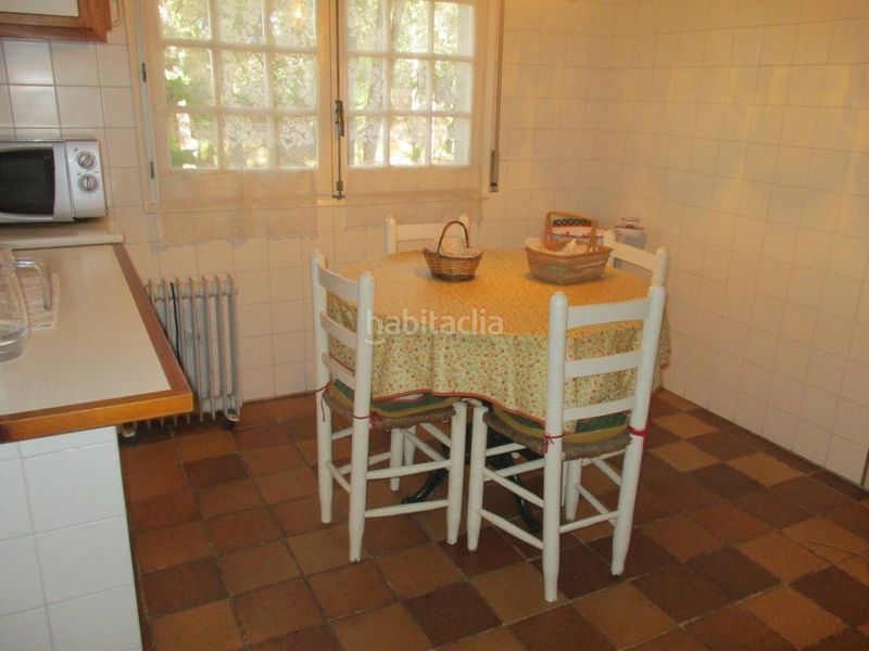 Foto 8c188327-e3a8-4281-a698-08cfd077da09. Casa amb calefacció aparcament a Centre Vidreres