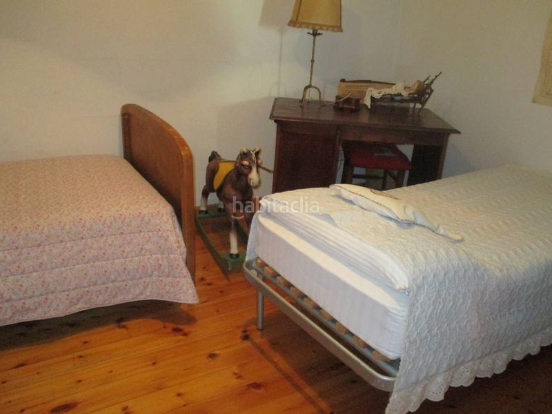 Foto a7d72fe3-a055-4f81-87c9-7f985fae89a6. Casa amb calefacció aparcament a Centre Vidreres