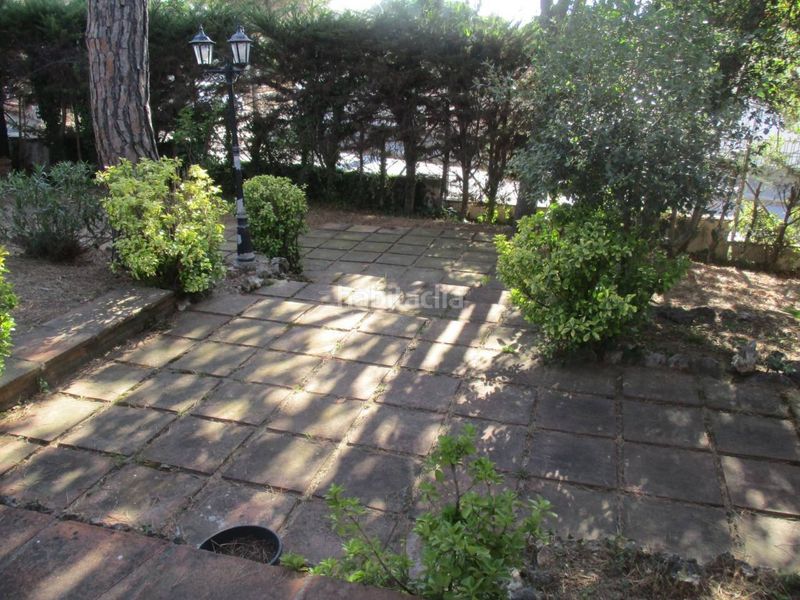 Foto c44ee00b-3ec5-405f-9eb7-ea1611e4c89f. Casa amb calefacció aparcament a Centre Vidreres