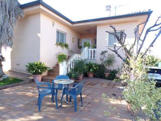 Casa  Far. Bonita casa en venta en urbanización de caldes de malavella
