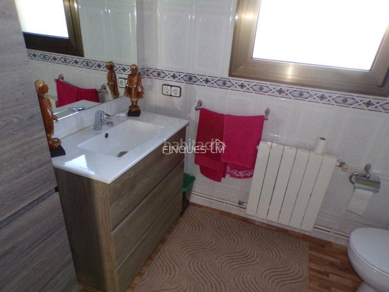 Foto b7e8a421-9325-4c89-8874-c3fda77e9796. Casa en pinsà 1 bonita casa en venta en urbanización en Maçanet de la Selva
