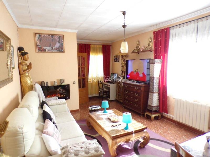 Foto f540fe90-1c62-46f2-8d4f-5e60c5a71abe. Casa en pinsà 1 bonita casa en venta en urbanización en Maçanet de la Selva