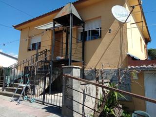 Casa a Consell de cent 1. Bonita casa en venta en urbanización de tordera.