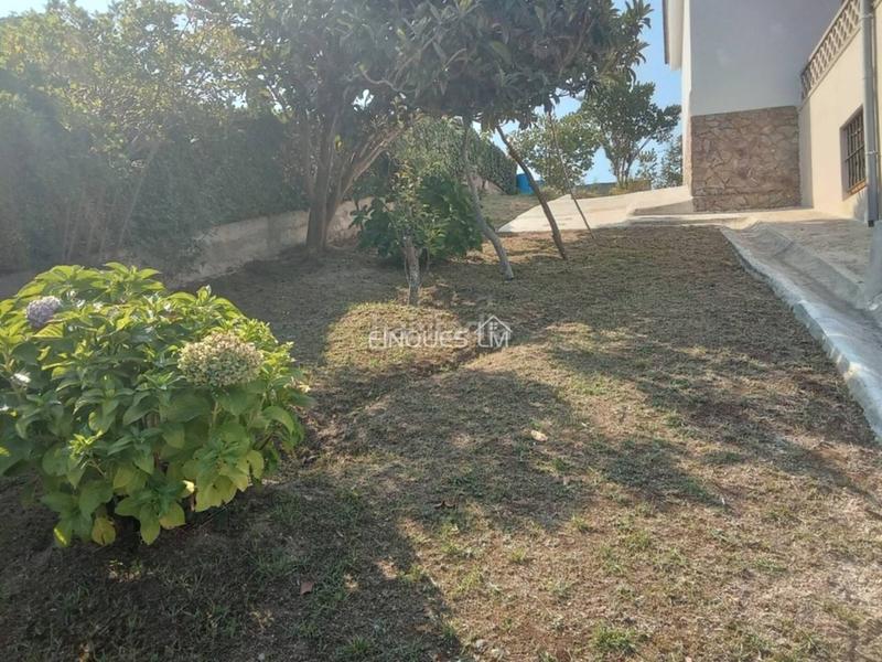 Foto cc84ed6e-dbf1-4af8-b105-ef1a61729561. Casa bonita casa en venta en urbanización en Montbarbat Maçanet de la Selva