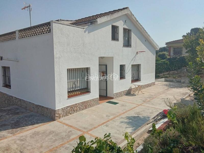 Foto e6b80c1f-8718-46e5-a61c-5cdf1463d7a7. Casa bonita casa en venta en urbanización en Montbarbat Maçanet de la Selva