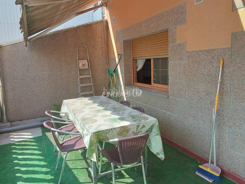 Foto b32c78b2-9988-4ab0-8858-58705a64d6a1. Casa adosada bonita casa en venta en centro en Tordera Tordera