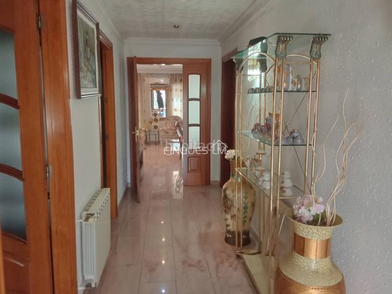 Foto cc6854dc-980e-4c01-9697-3bc77b99610c. Casa adosada bonita casa en venta en centro en Tordera Tordera