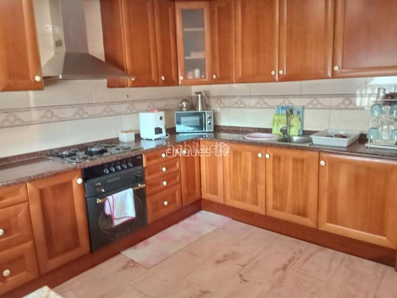 Foto ec37930f-0617-4c86-aa0b-613521dcf787. Casa adosada bonita casa en venta en centro en Tordera Tordera