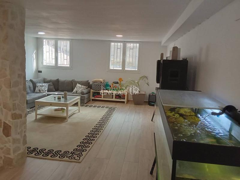 Foto b6764d12-350c-406c-a6c5-53aee36139c5. Casa in calle carrer masnou 1 in Santa Coloma de Farners