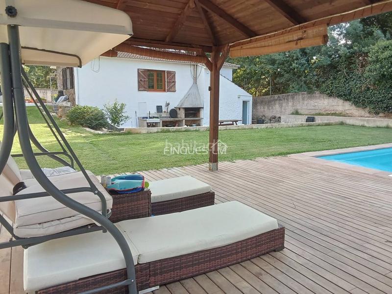 Foto b7a5404a-0093-4c91-bfb4-4442992bf30d. Casa in calle carrer masnou 1 in Santa Coloma de Farners