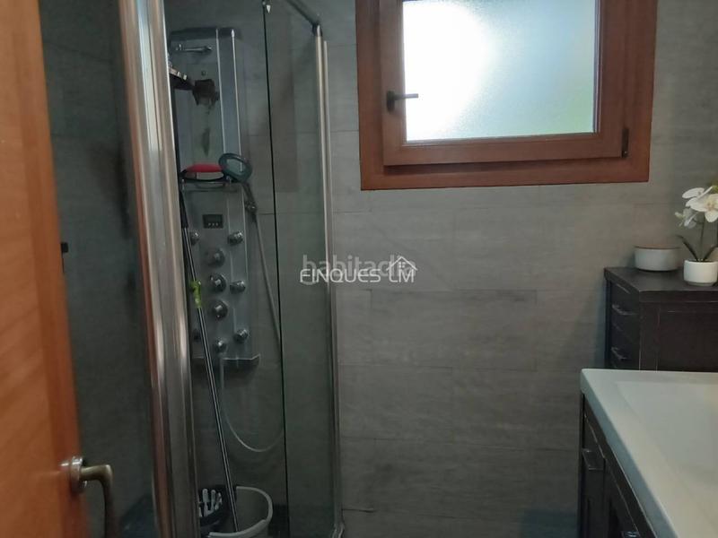 Foto f371727d-52c8-4fe6-b83f-3a1b43d41e90. Casa in calle carrer masnou 1 in Santa Coloma de Farners