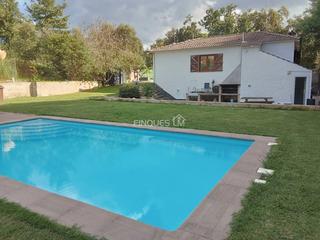 Haus  Carrer masnou 1. Bonita casa en venta en urbanización de santa coloma de farners