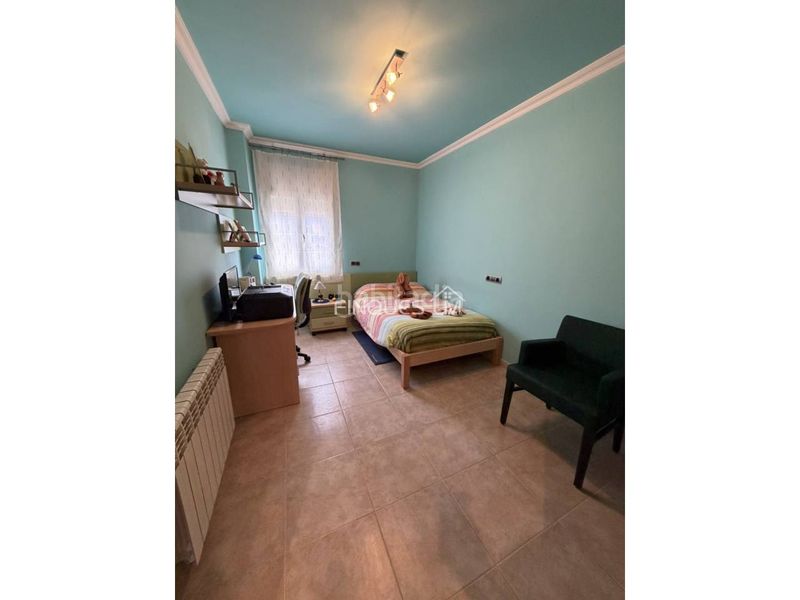 Foto 38574048-d84d-4ef8-b2e8-9ef97f2127b9. Casa amb calefacció aparcament a Aiguaviva Parc Vidreres