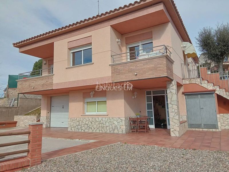 Foto 717f3bba-fbb4-4a93-b7d3-8cdd36091e64. Casa amb calefacció aparcament a Aiguaviva Parc Vidreres