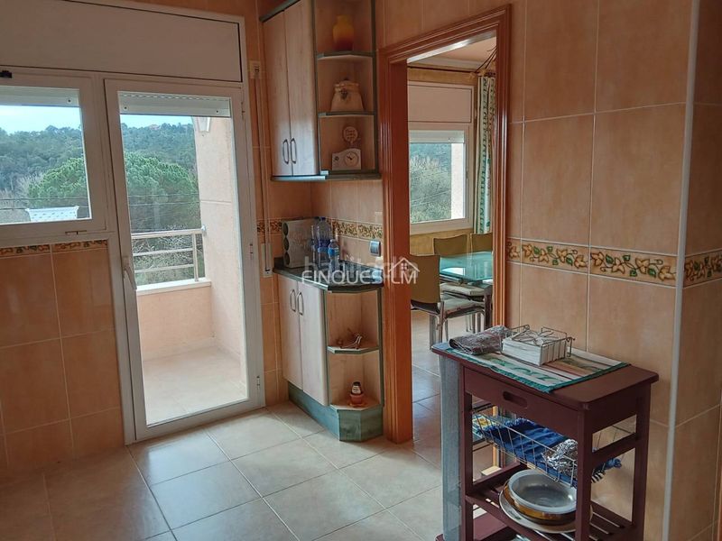 Foto 8145b395-74f6-40f4-bb7e-255fb2883951. Casa amb calefacció aparcament a Aiguaviva Parc Vidreres