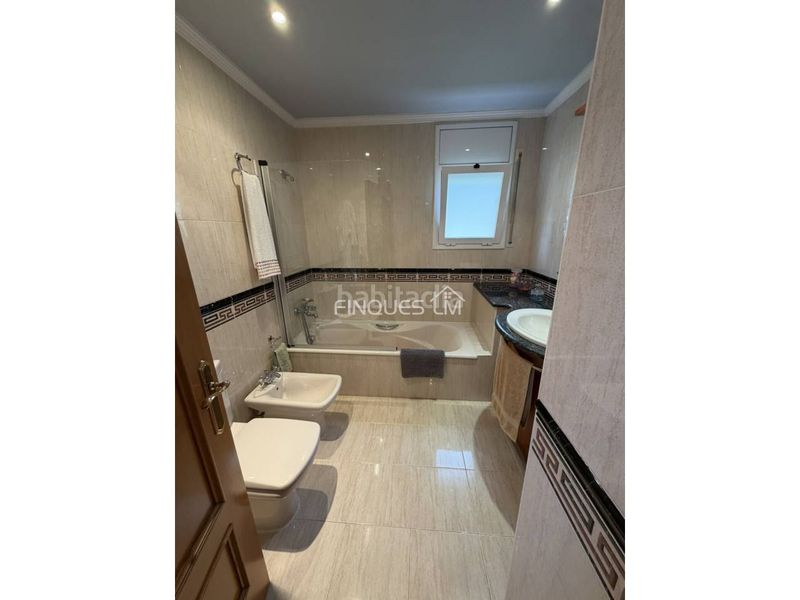 Foto d438853a-90d6-42bf-b452-e09ebbb758c0. Casa amb calefacció aparcament a Aiguaviva Parc Vidreres