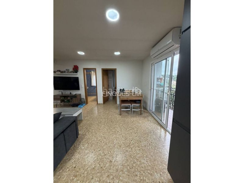 Foto 81b1ef71-a587-43e0-bdb2-bef68856e90f. Casa amb calefacció aparcament a Aiguaviva Parc Vidreres