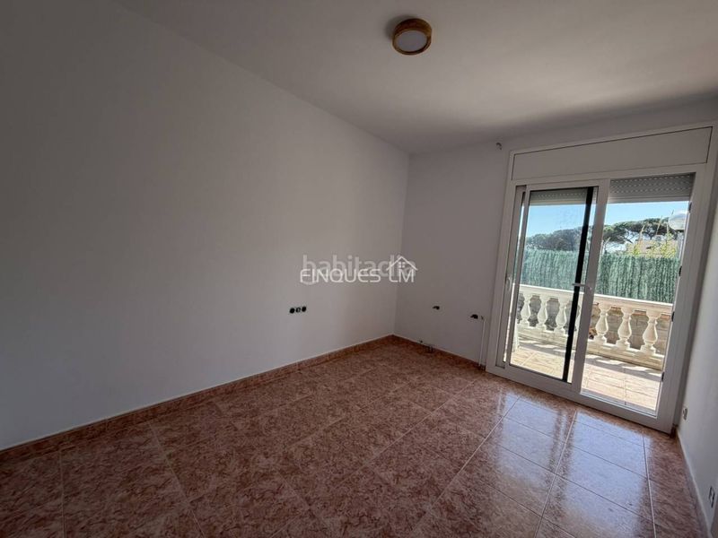 Foto 82ec9240-64a6-48a5-854a-023792d43c43. House in calle consell de cent 1 in Niàgara Parc -Àgora Parc Tordera