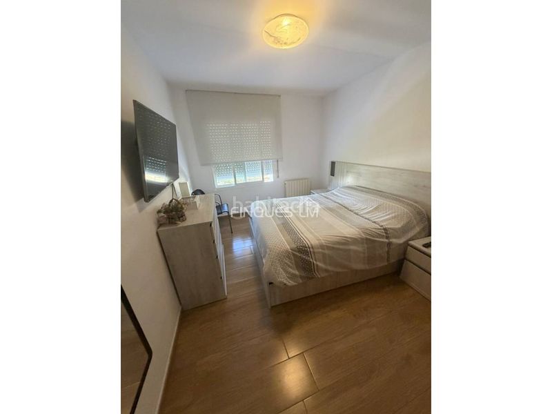 Foto 4f51bda1-143e-4e93-8f33-efae1c7634d0. Pis a calle camí ral 187 a Tordera Tordera