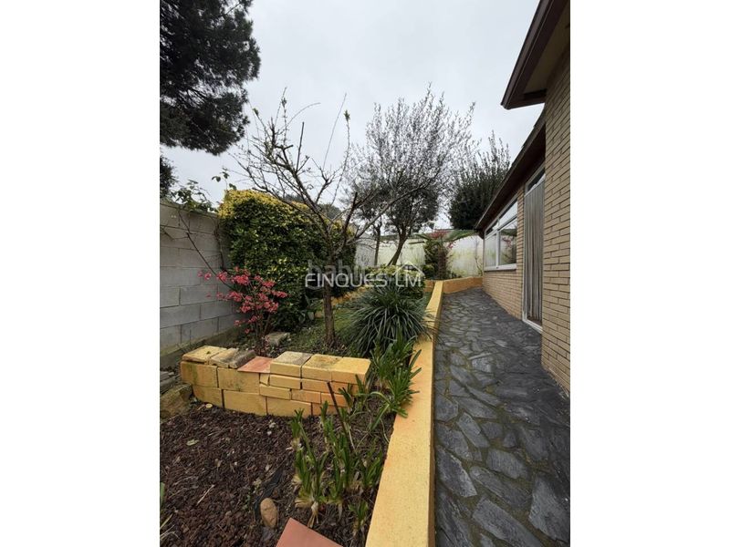Foto 5351a8ec-b1be-4a75-be3b-fc8420aee23d. Casa amb aparcament piscina a La Goba Vidreres