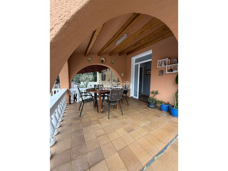 Foto fd78d6a0-704e-40cc-99d2-668a86bd0516. Casa amb aparcament piscina a La Goba Vidreres