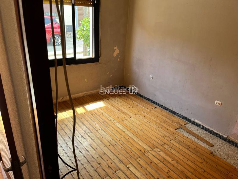 Foto 0a22d127-2713-4d3e-b349-4b4b45c495d6. Reihenhaus in calle camí ral 187 in Tordera Tordera