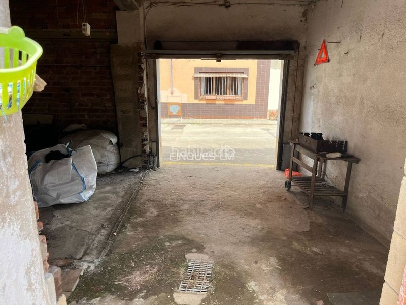 Foto d0ee1d9b-f522-438a-9fa2-e22931ad48c8. Reihenhaus in calle camí ral 187 in Tordera Tordera