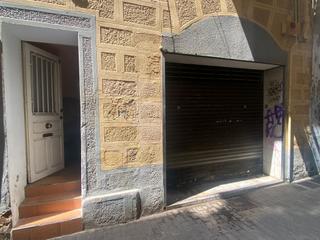 Local commercial dans Carrer can llagosta 43