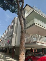 Appartement dans Passeig de la marina 130. Piso 68 metros 3 habitaciones exterior con parking