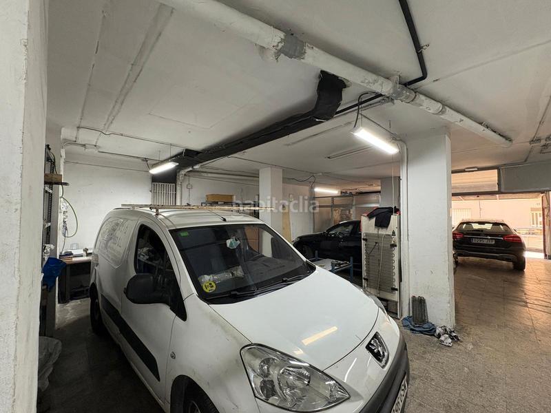 Foto 59973641-d3db-47d5-9a86-155fce9cdf96. Business premise in Llefià Badalona