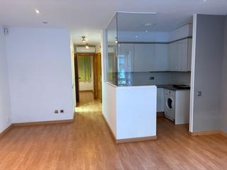 Location Appartement  Carrer d'en prim. Impecable vivienda de 1 habitacion en el centro