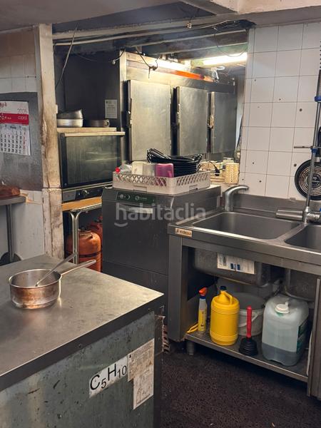 Foto ad08f52c-9527-474f-a6a2-13ab7e759593. Traspaso local comercial ?? se traspasa restaurante + vivienda , ubicación inmejorable ?? en Badalona