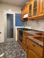 Appartamento  Carrer de granada. Luminoso y con 3 habitaciones