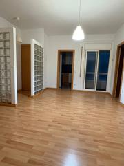 Affitto Appartamento  Avinguda del president companys. Centrico, en perfecto estado y con balcon