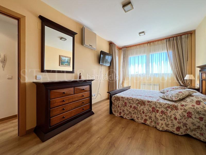 Foto 0cb938ee-5402-434f-bee0-763fa53fc295. Casa a schiera con riscaldamento parcheggio piscina in Lloret de Mar