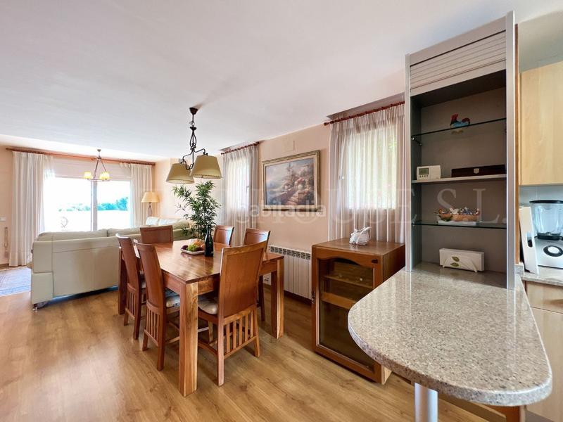 Foto 98bc51af-6a31-458d-af1e-583cbb88e1f4. Casa a schiera con riscaldamento parcheggio piscina in Lloret de Mar