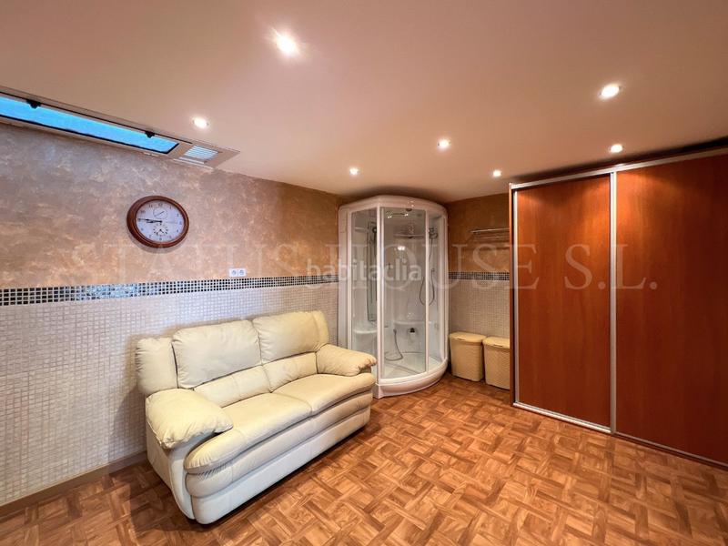 Foto a7c53831-ffde-4156-8fad-25c699be37be. Casa a schiera con riscaldamento parcheggio piscina in Lloret de Mar