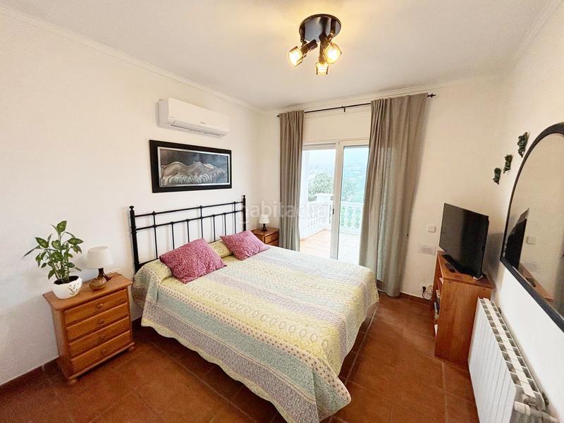 Foto 07723065-f4ae-4025-9790-bd6c9f53b81a. Chalet avec cheminée parking piscine dans Serra Brava Lloret de Mar