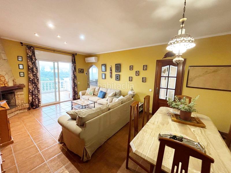 Foto 2da63cb1-751a-4d1f-9816-00e2766acbf7. Chalet avec cheminée parking piscine dans Serra Brava Lloret de Mar