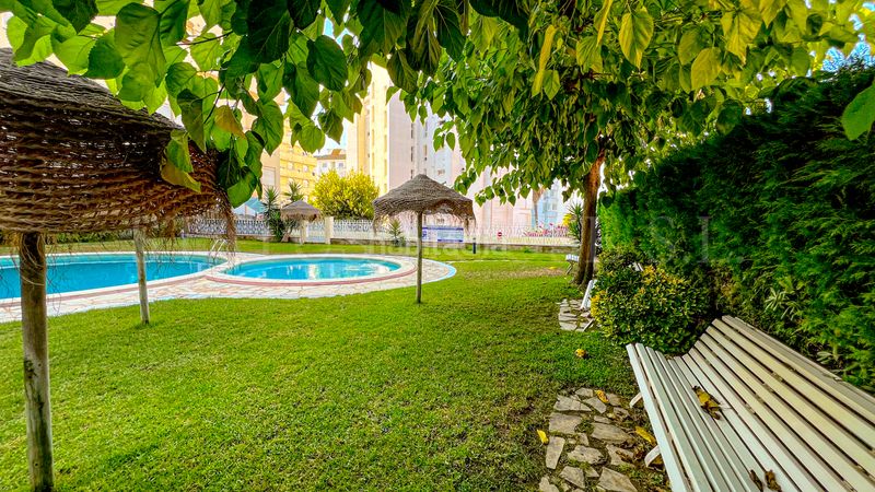 Foto 6a0e5c56-28fc-4d62-9780-9c15d3fdfc5c. Planta baixa amb calefacció piscina a Fenals Lloret de Mar